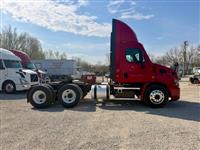 2016 Freightliner CA113DC