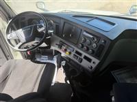 2020 Freightliner Cascadia 126