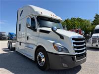 2020 Freightliner Cascadia 126