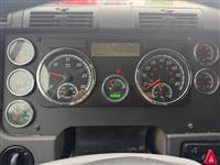 2019 Freightliner CA12564SLP - CA
