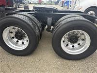 2019 Freightliner CA12564SLP - CA
