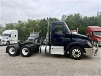 2020 Freightliner Cascadia 126