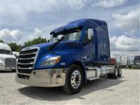2021 Freightliner Cascadia 126