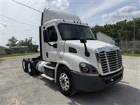 2018 Freightliner CA113DC