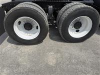 2020 Freightliner Cascadia 126