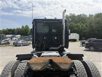 2020 Freightliner Cascadia 126