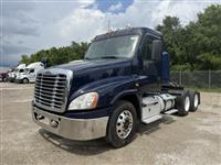 2018 Freightliner CA125-DC
