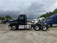2018 Freightliner CA125-DC
