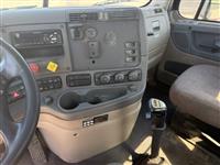 2018 Freightliner CA125-DC