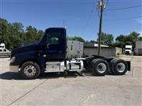 2018 Freightliner CA125-DC