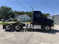 2018 Freightliner CA125-DC
