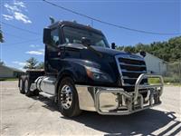 2020 Freightliner Cascadia 126