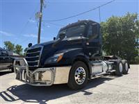 2020 Freightliner Cascadia 126