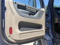 2018 Freightliner CA125-DC