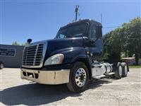 2018 Freightliner CA125-DC