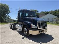 2018 Freightliner CA125-DC