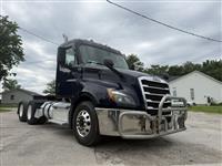 2020 Freightliner Cascadia 126