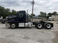 2020 Freightliner Cascadia 126