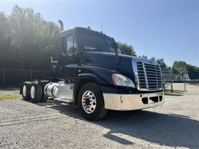 2018 Freightliner CA125-DC