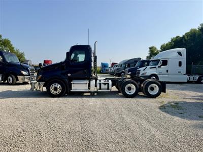 2020 Freightliner Cascadia 126