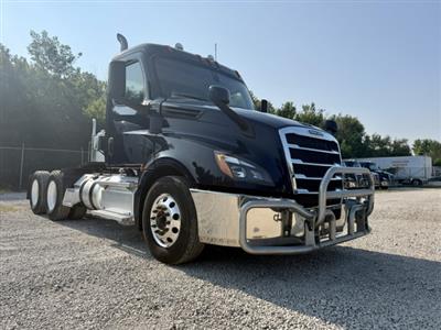 2020 Freightliner Cascadia 126