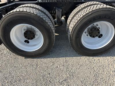 2020 Freightliner Cascadia 126