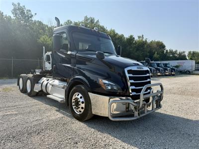 2020 Freightliner Cascadia 126
