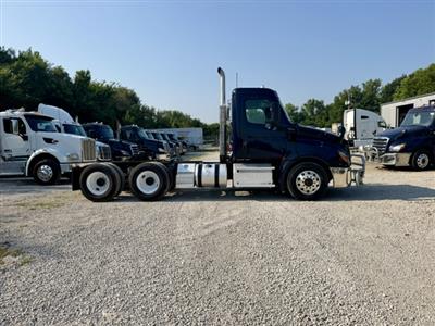 2020 Freightliner Cascadia 126