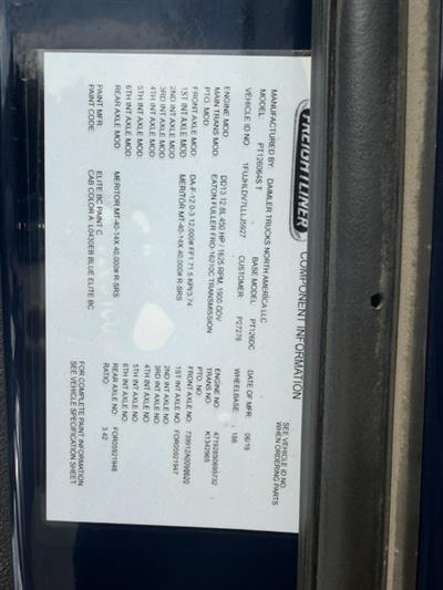 2020 Freightliner Cascadia 126