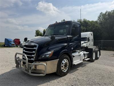 2020 Freightliner Cascadia 126