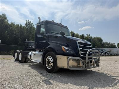 2020 Freightliner Cascadia 126