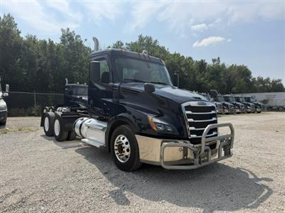 2020 Freightliner Cascadia 126