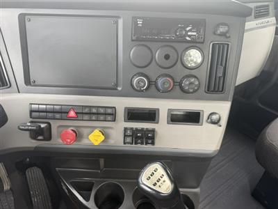 2020 Freightliner Cascadia 126