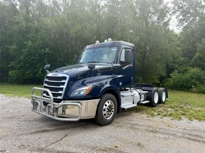 2020 Freightliner Cascadia 126