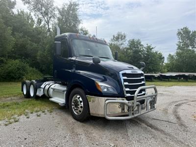 2020 Freightliner Cascadia 126