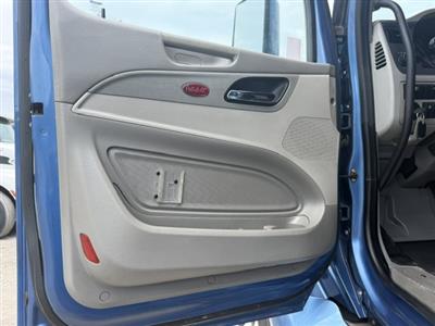 2022 Peterbilt 579