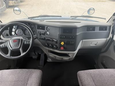 2022 Peterbilt 579