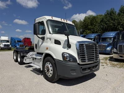 2020 Freightliner CA113DC