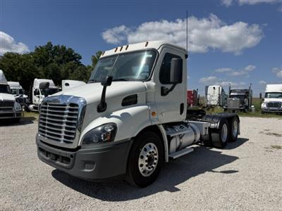 2020 Freightliner CA113DC