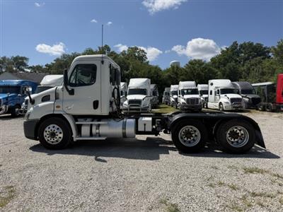 2020 Freightliner CA113DC