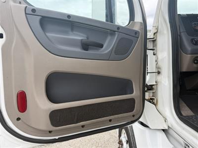 2017 Freightliner Cascadia 125