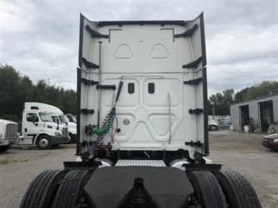 2017 Freightliner Cascadia 125
