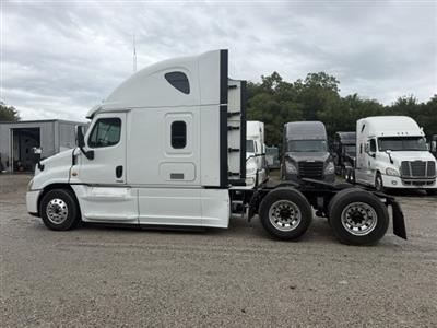 2017 Freightliner Cascadia 125