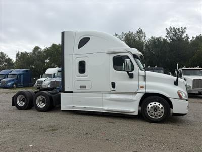 2017 Freightliner Cascadia 125