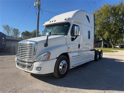 2017 Freightliner CA12564SLP - CA