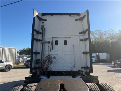 2017 Freightliner CA12564SLP - CA