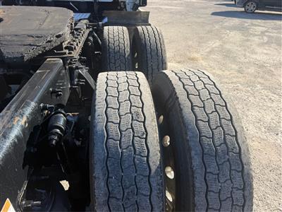 2017 Freightliner CA12564SLP - CA