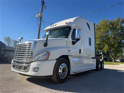 2017 Freightliner CA12564SLP - CA