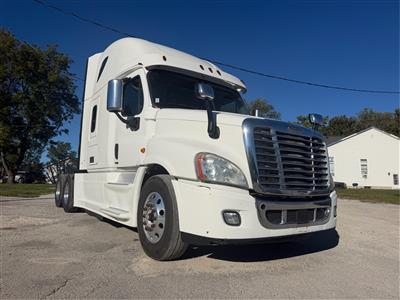 2017 Freightliner CA12564SLP - CA