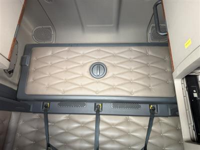 2017 Freightliner Cascadia 125
